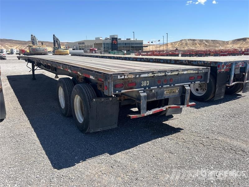 Fruehauf 48 ft T/A Flatbed Trailer Rimorchi con sponde ribaltabili