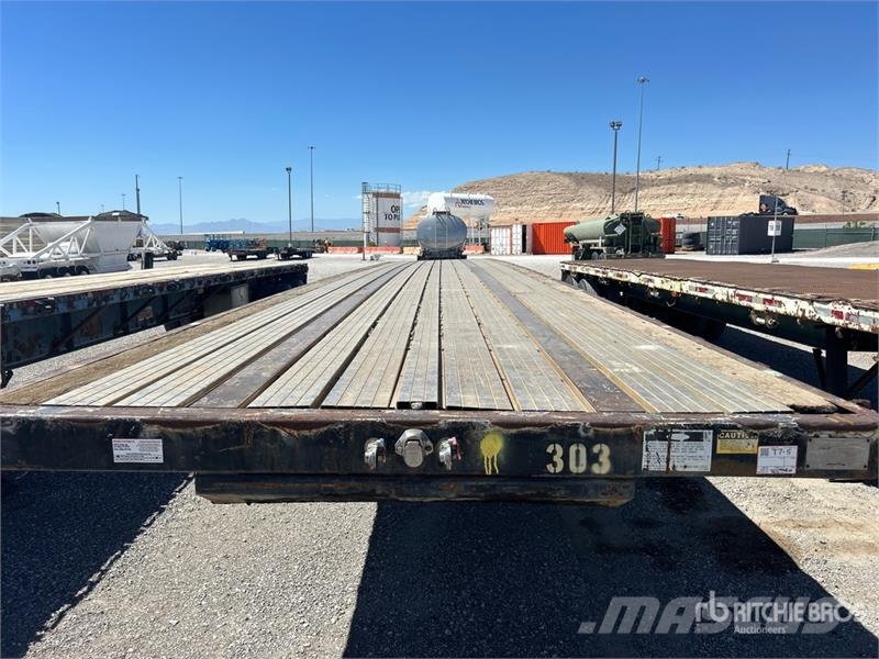 Fruehauf 48 ft T/A Flatbed Trailer Rimorchi con sponde ribaltabili