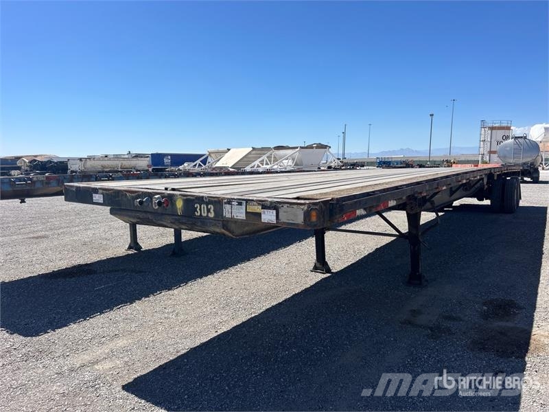 Fruehauf 48 ft T/A Flatbed Trailer Rimorchi con sponde ribaltabili