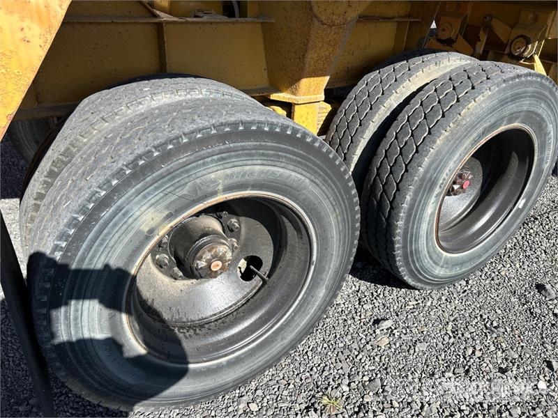 Fruehauf DES-M2-M30 41 ft T/A Belly Dump Trailer Kiper prikolice