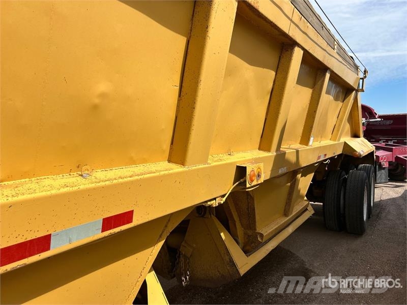 Fruehauf DESM2M22 40 ft T/A Belly Dump Trailer Kipper