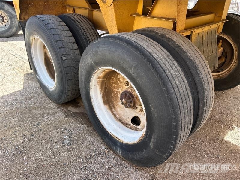 Fruehauf DESM2M22 40 ft T/A Belly Dump Trailer Kipper