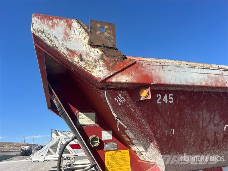 Fruehauf DRXXM232W 33 ft T/A End Dump Trailer Pašizgāzējs