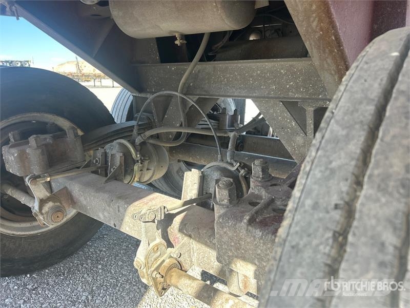 Fruehauf DRXXM232W 33 ft T/A End Dump Trailer Pašizgāzējs