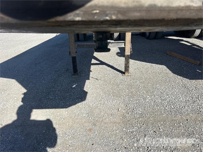 Fruehauf DRXXM232W 33 ft T/A End Dump Trailer Pašizgāzējs