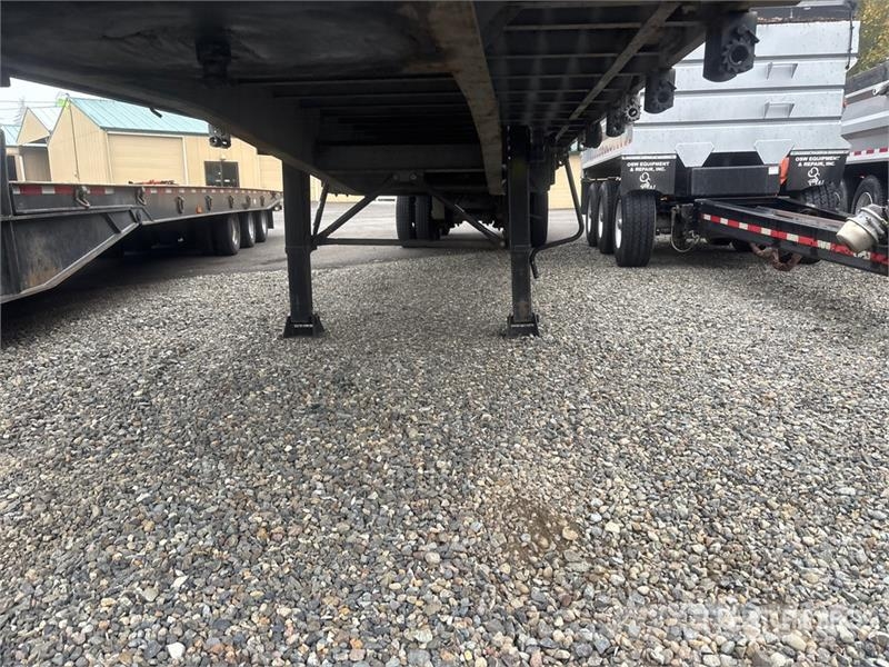 Fruehauf PBATS2W 48 ft Tri/A Flatbed Trailer Бордови