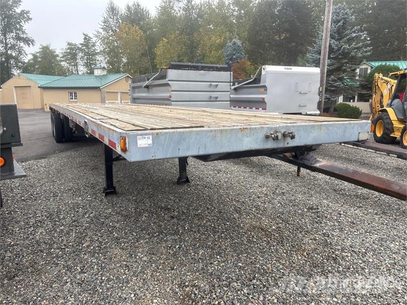 Fruehauf PBATS2W 48 ft Tri/A Flatbed Trailer Бордови