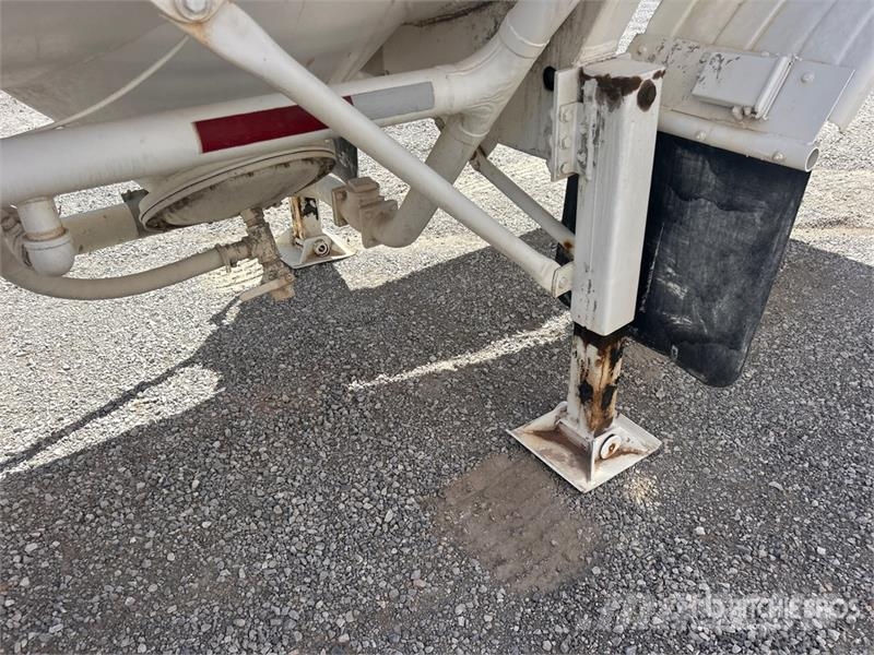 Fruehauf T/A Pneumatic Bulk Trailer Прочие прицепы