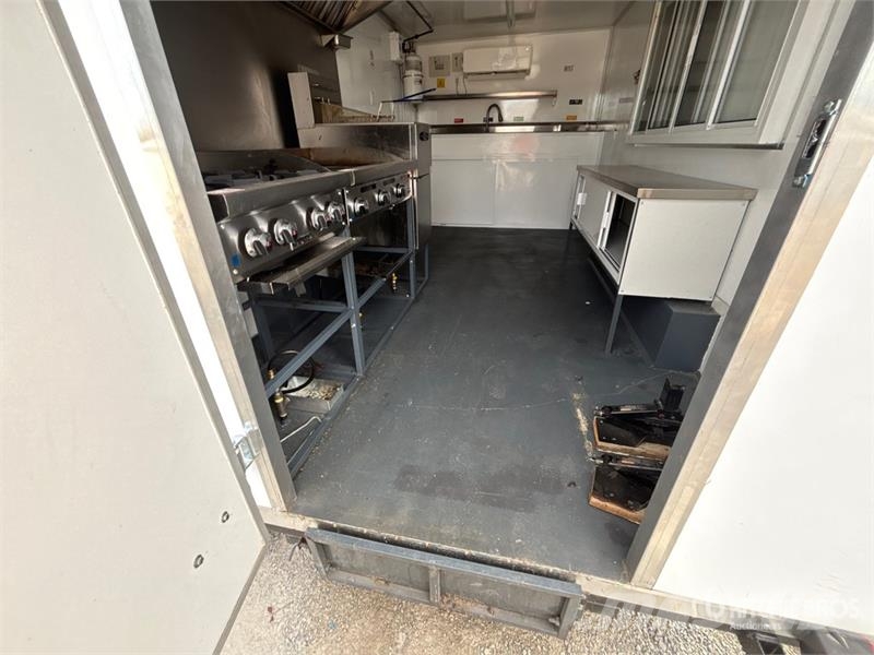  FUD 16 ft T/A Food Concession Trailer Otros remolques