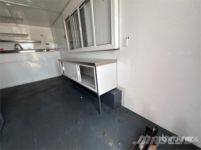  FUD 16 ft T/A Food Concession Trailer Otros remolques