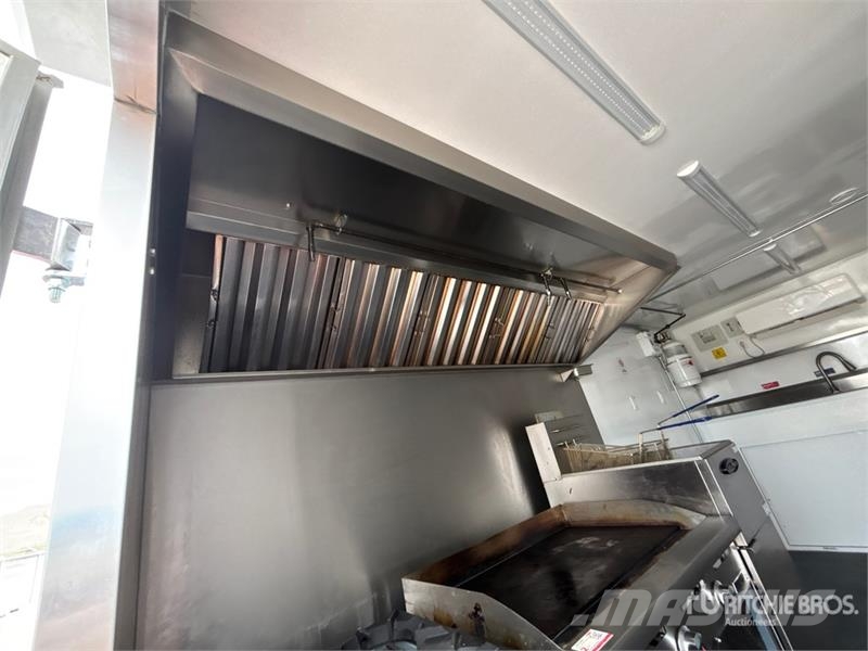  FUD 16 ft T/A Food Concession Trailer Otros remolques