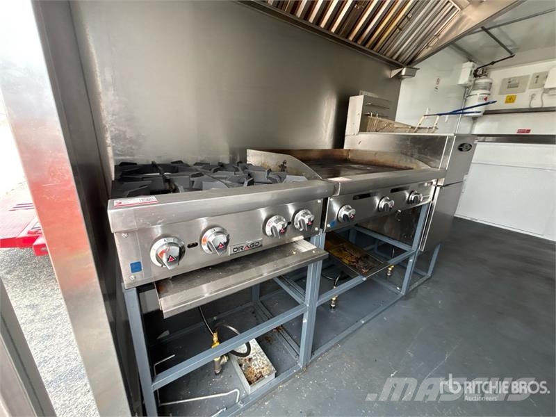  FUD 16 ft T/A Food Concession Trailer Otros remolques