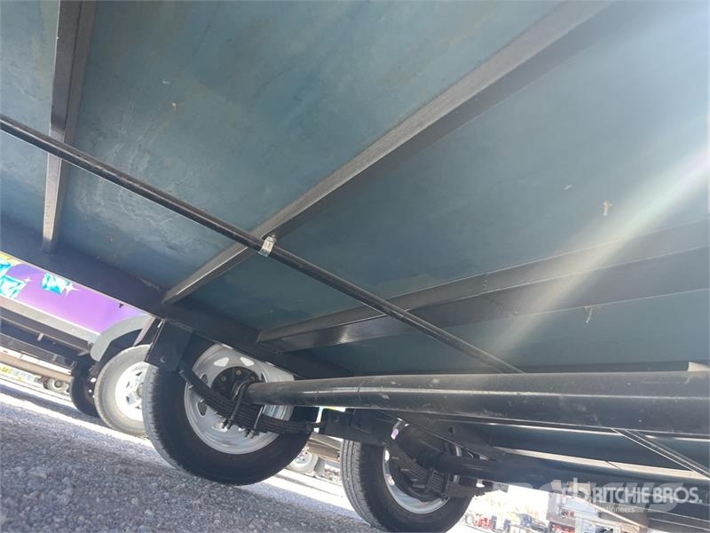 FUD 16 ft T/A Food Concession Trailer Ostale prikolice