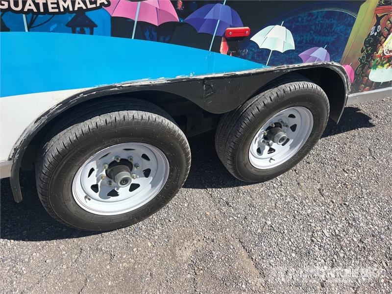 FUD 16 ft T/A Food Concession Trailer Ostale prikolice