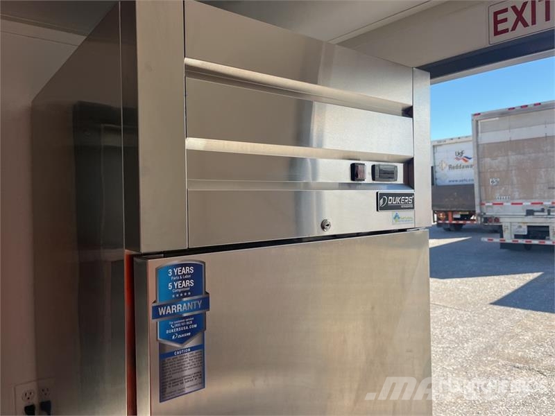 FUD 16 ft T/A Food Concession Trailer Ostale prikolice