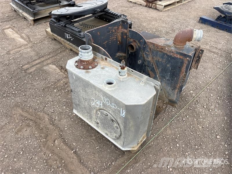  Fuel tank معدات النقل - غير ذلك