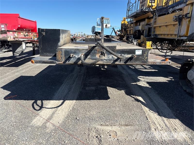 Galbreath T/A Roll-Off Trailer مقطورات لوادر