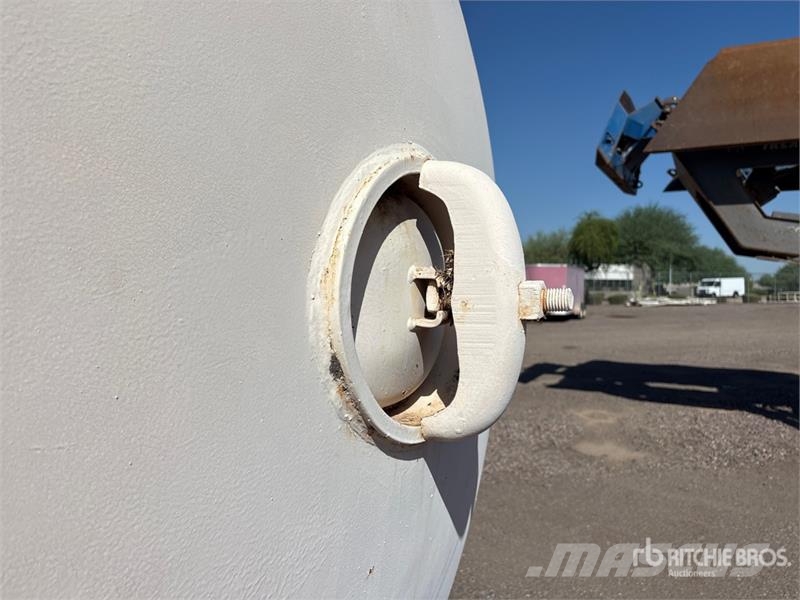 Garland 10000 gal Water Tank Fuel and additive tanks