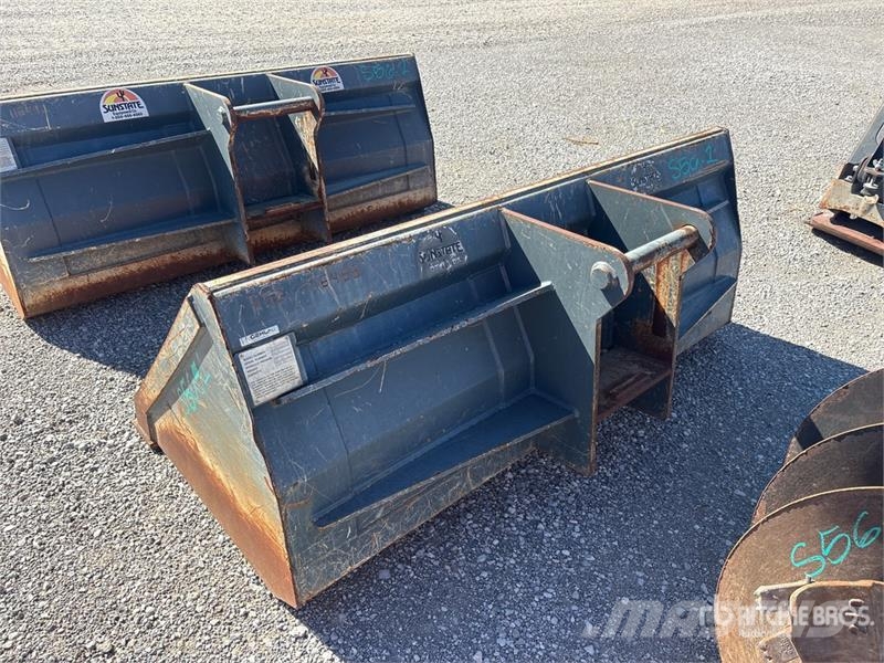 Gehl 820313 72 in Telehandler Bucket Bakken