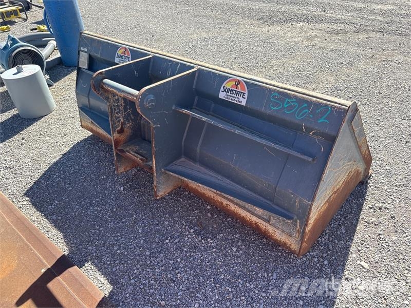 Gehl 820313 72 in Telehandler Bucket Bakken