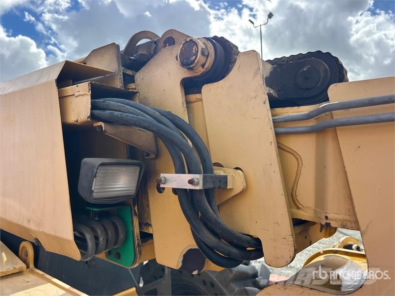 Gehl DL12-55 Telehandler مناولات متداخلة