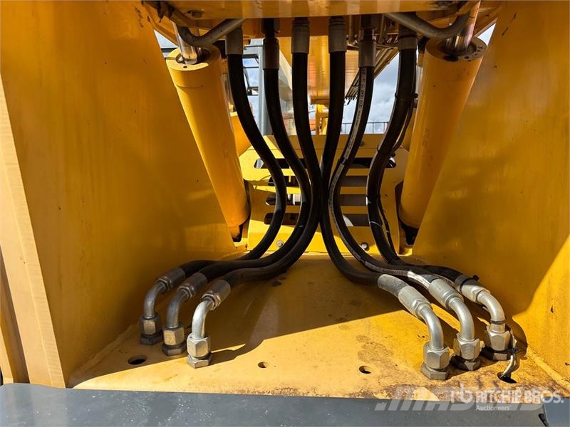 Gehl DL12-55 Telehandler مناولات متداخلة