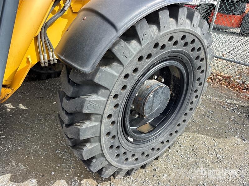 Gehl DL12-55 Telehandler مناولات متداخلة