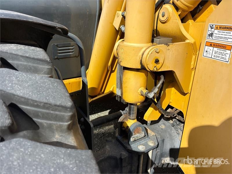 Gehl DL12-55 Telehandler مناولات متداخلة