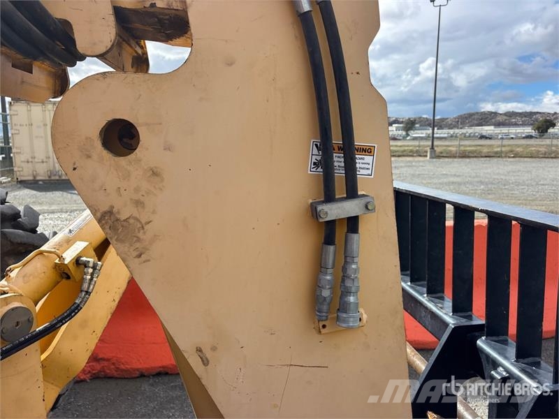 Gehl DL12-55 Telehandler مناولات متداخلة