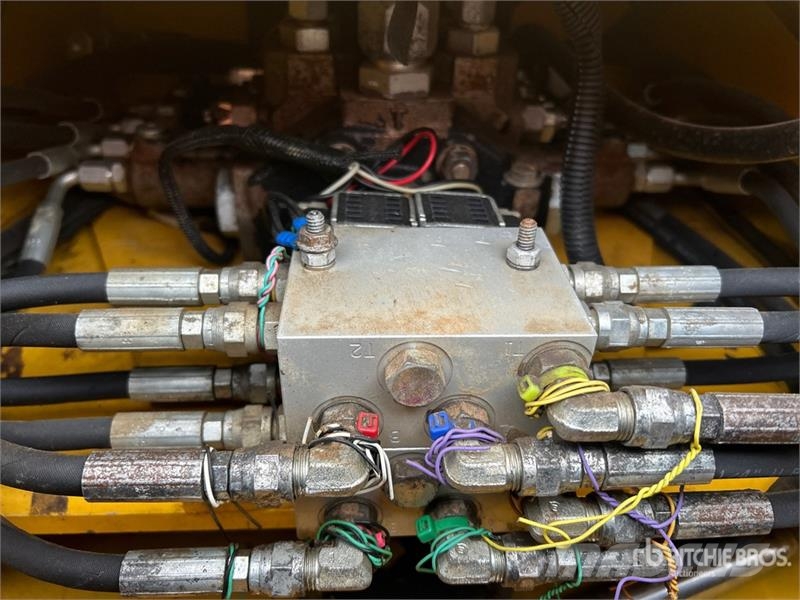 Gehl DL9 Rubber Tire Blasthole Drill Other drilling equipment