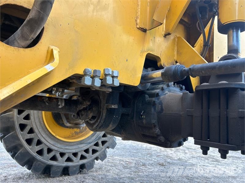 Gehl DL9 Rubber Tire Blasthole Drill Other drilling equipment