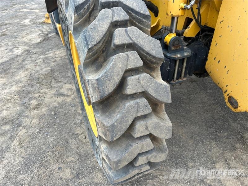 Gehl DL9 Rubber Tire Blasthole Drill Alte echipamente de foraj