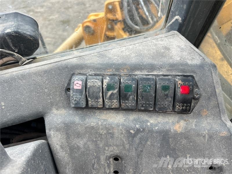 Gehl DL9 Rubber Tire Blasthole Drill Other drilling equipment