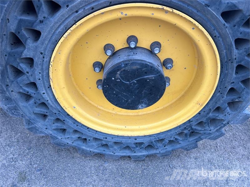 Gehl DL9 Rubber Tire Blasthole Drill Other drilling equipment