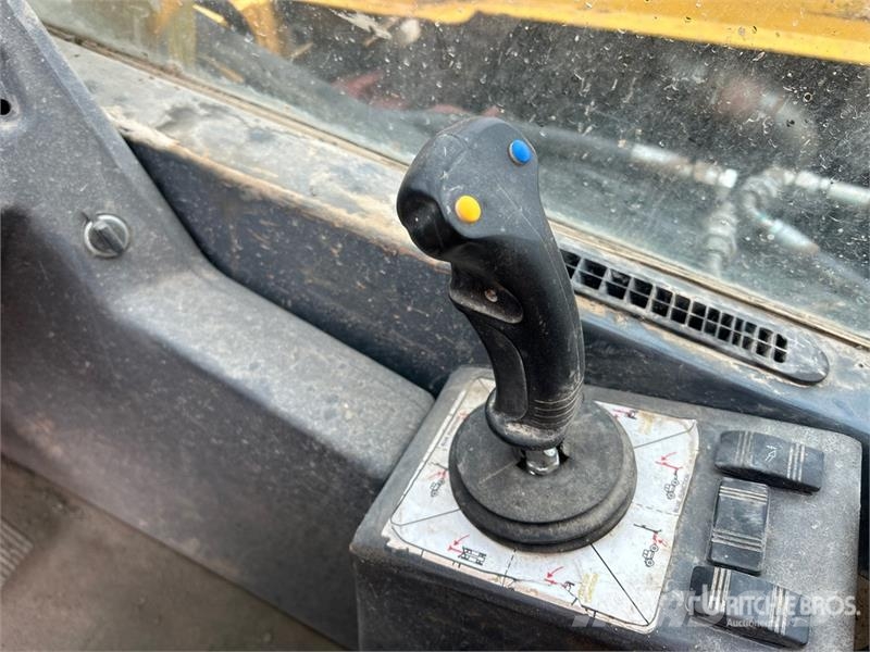 Gehl DL9 Rubber Tire Blasthole Drill Other drilling equipment