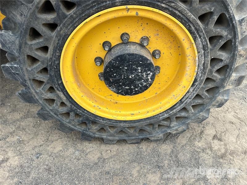 Gehl DL9 Rubber Tire Blasthole Drill Alte echipamente de foraj