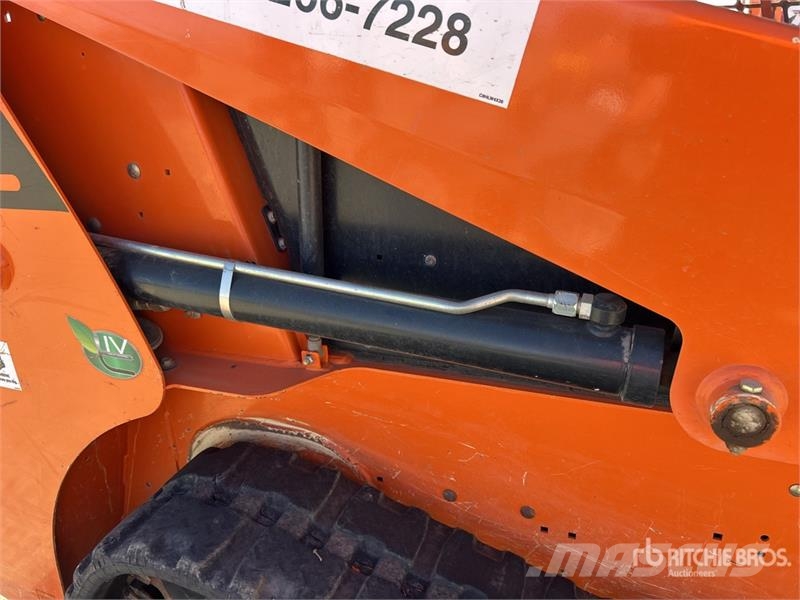 Gehl-Manitou RT105 Compact Track Loader Mini Pale Gommate