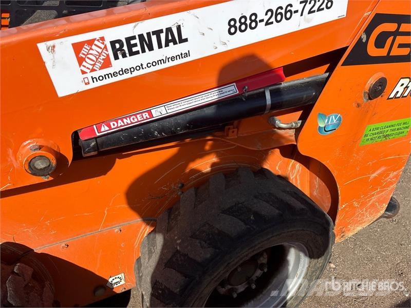 Gehl R105 Skid Steer Loader 滑移轉向裝載機