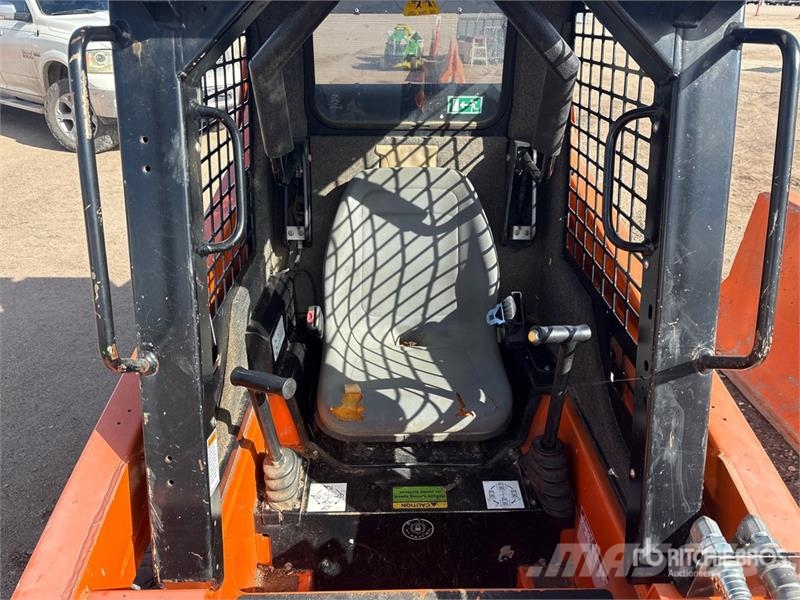 Gehl R105 Skid Steer Loader 滑移轉向裝載機