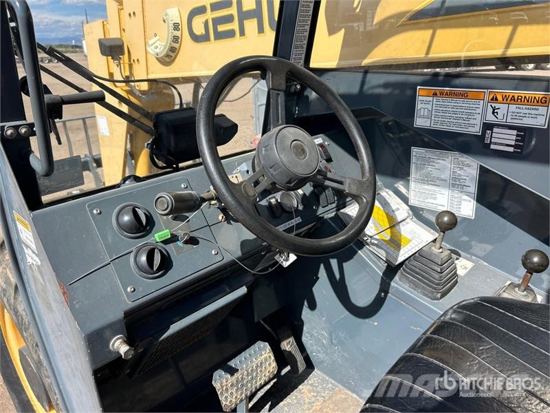 Gehl RS8-42 텔러 핸들러