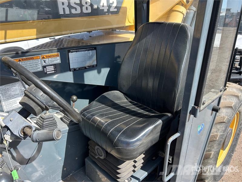Gehl RS8-42 텔러 핸들러