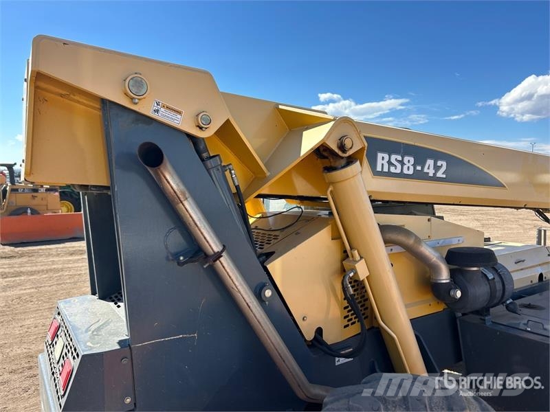 Gehl RS8-42 텔러 핸들러