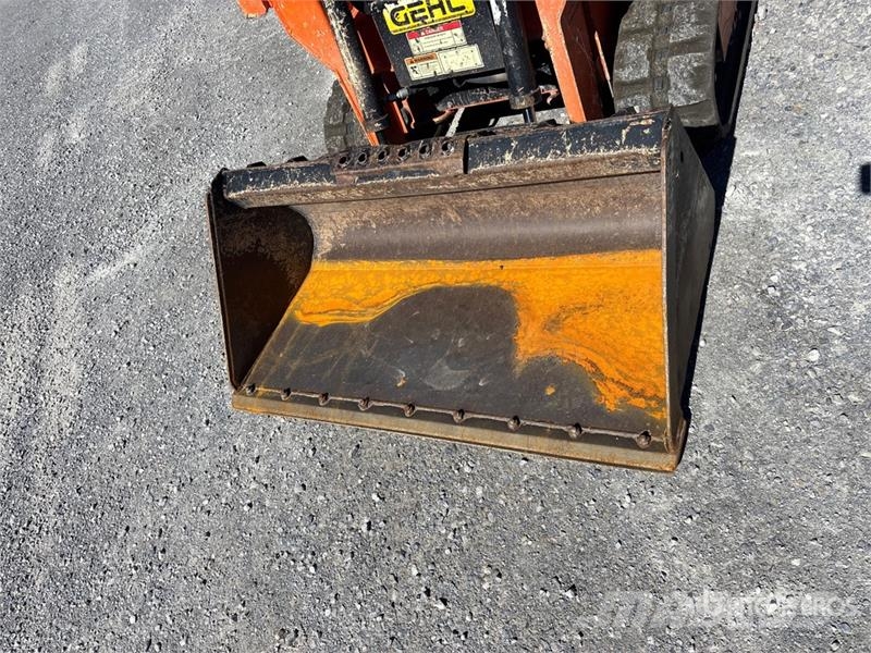 Gehl RT105 Compact Track Loader Smykem řízené nakladače