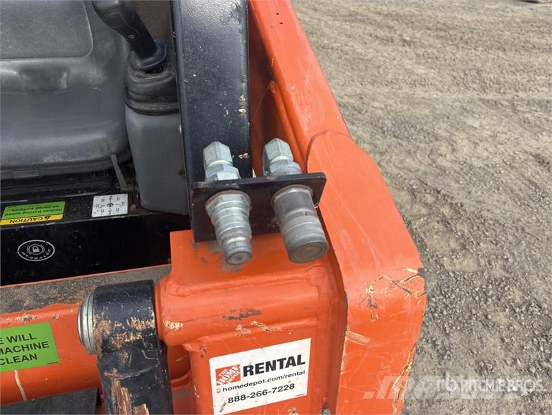 Gehl RT105 Compact Track Loader Skid steer mini nakladalci