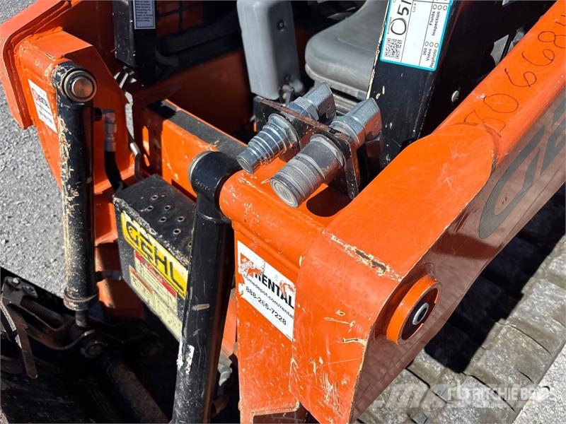 Gehl RT105 Compact Track Loader Smykem řízené nakladače