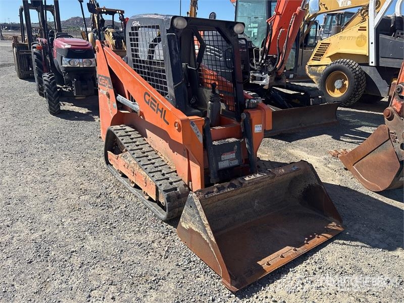 Gehl RT105 Compact Track Loader Lietoti riteņu kompaktiekrāvēji