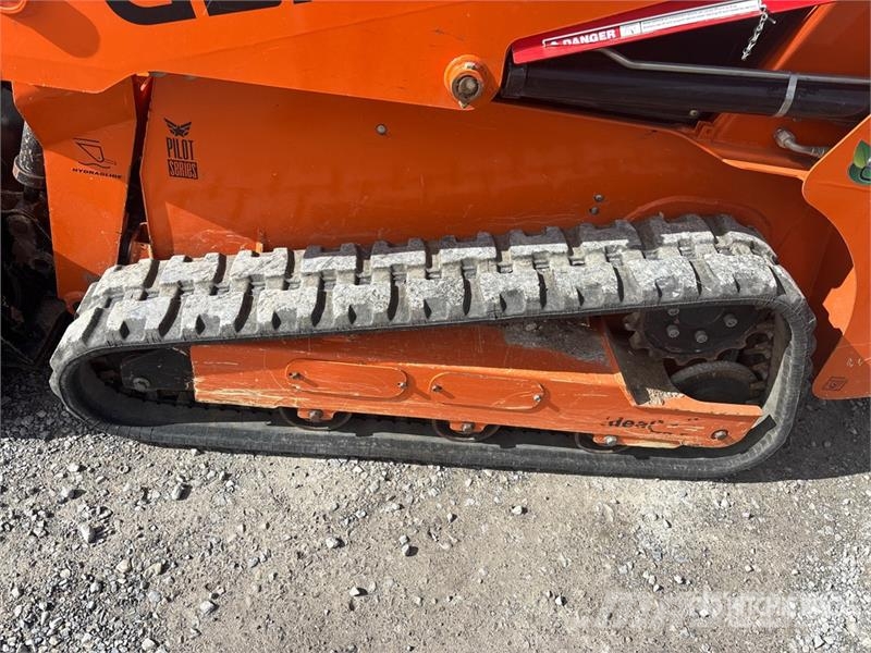 Gehl RT105 Compact Track Loader Smykem řízené nakladače