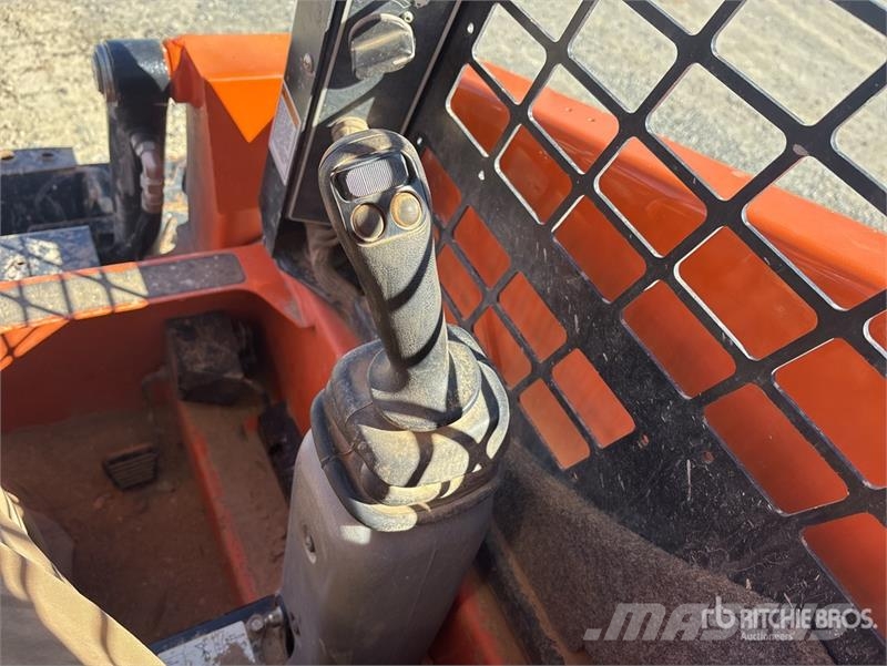 Gehl RT105 Compact Track Loader Lietoti riteņu kompaktiekrāvēji