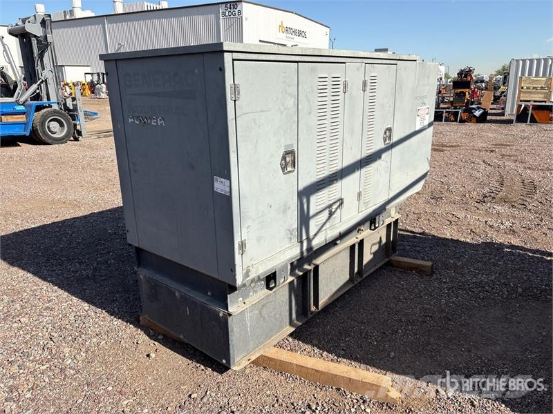 Generac 13829970200 10 kW Skid-Mounted Generator Set مولدات ديزل