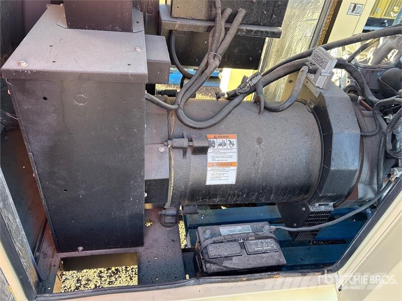 Generac 14193230200 60 kW Skid-Mounted Generator Set 디젤 발전기